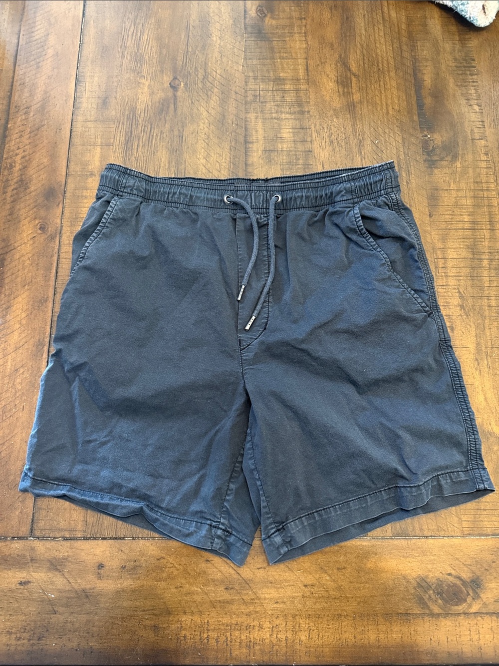 American Eagle Outfitters Men's Flex Charcoal Drawstring Shorts